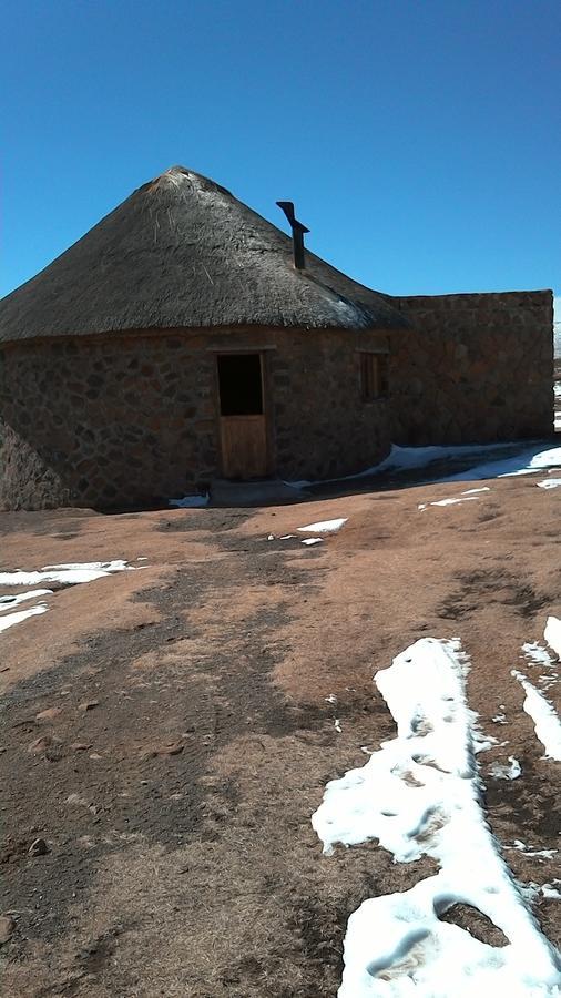 Sani Stone Lodge Mokhotlong Exterior photo